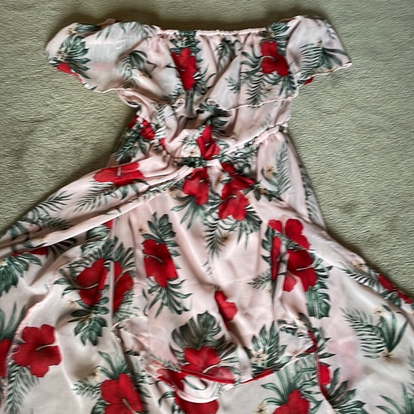 Guess floral romper / maxi - Picture 2 of 5